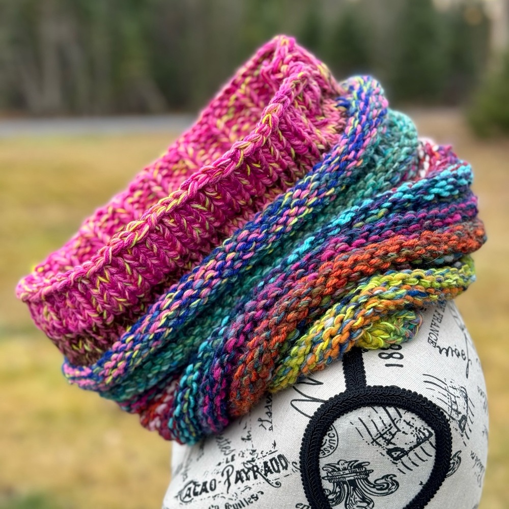 Hand Crafted Multicolor Knit Wrap - Picture 5 of 17
